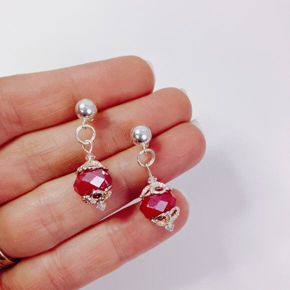 VTG Artisan Sterling Silver Faceted Red Glass Dangle Earrings Handmade Dainty - Picture 5 of 11